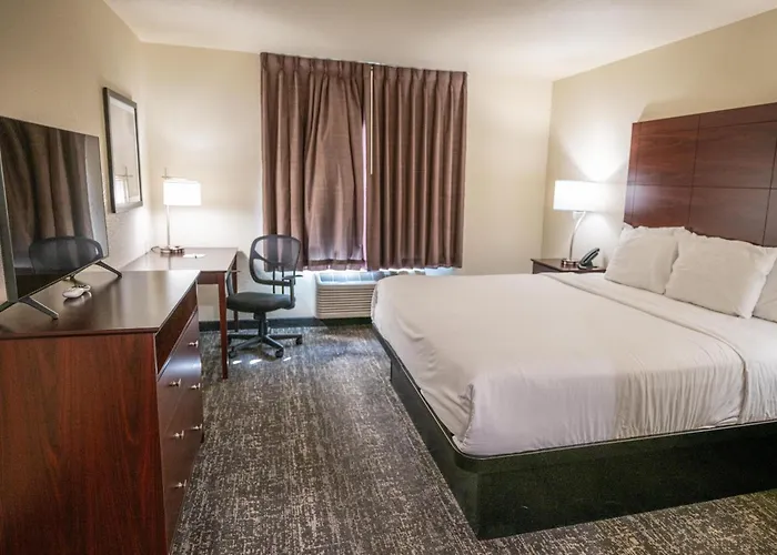 Cobblestone Hotel & Suites - Lamar