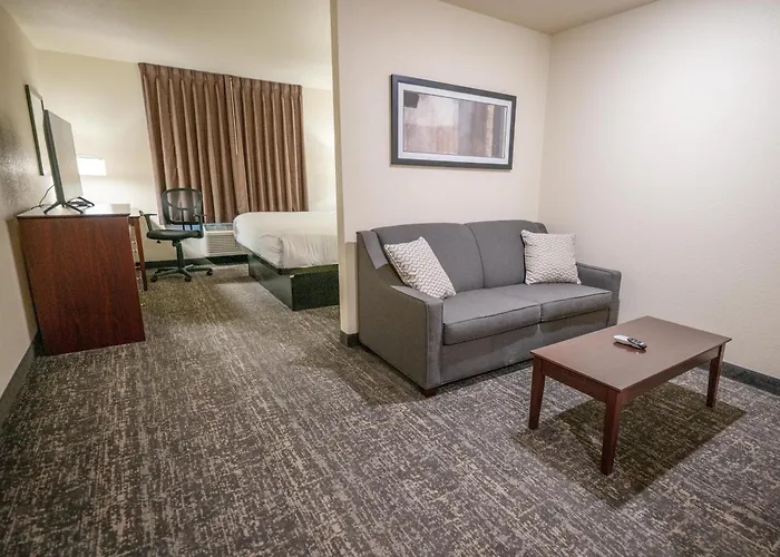 Cobblestone Hotel & Suites - Lamar
