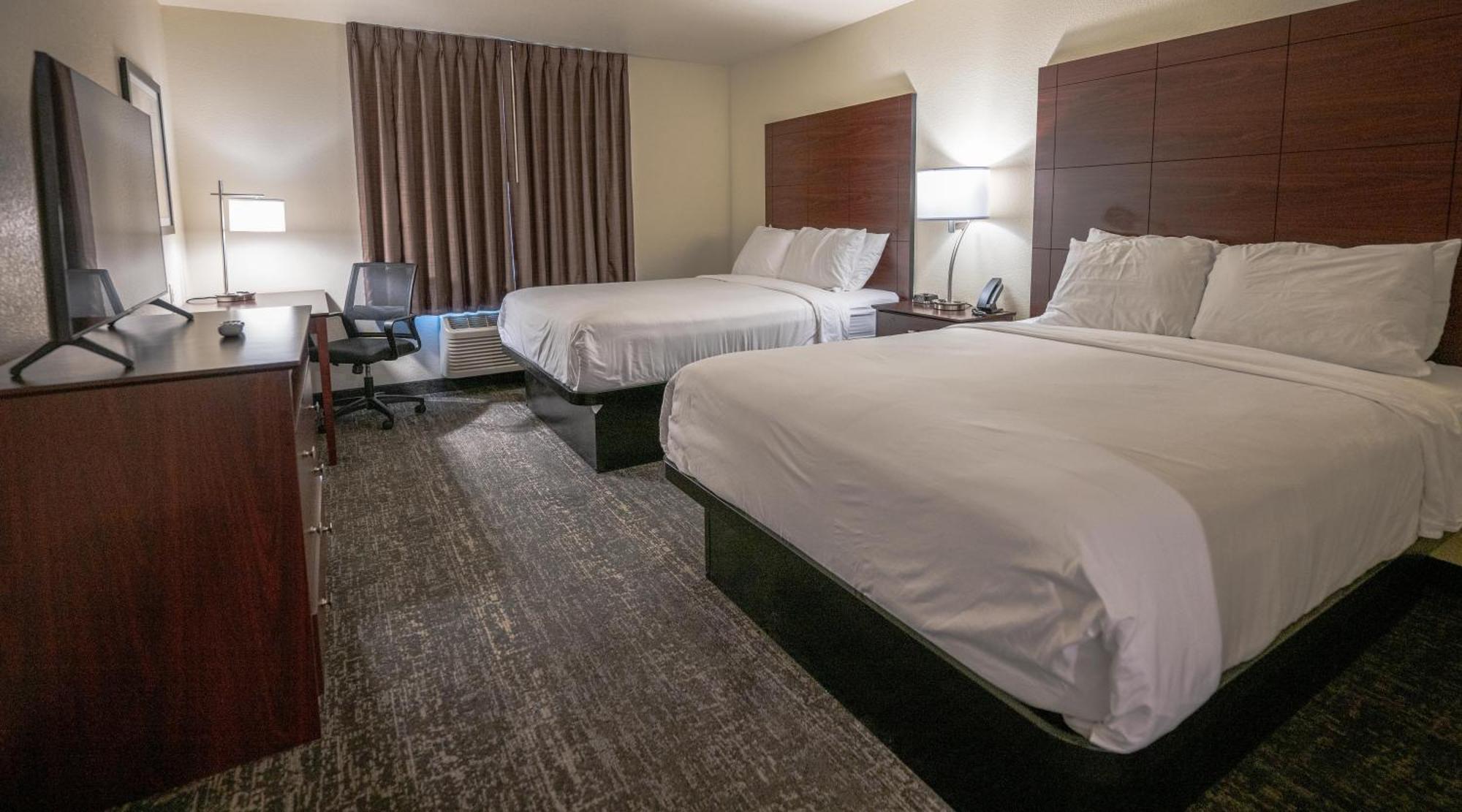 Cobblestone & - Hotel